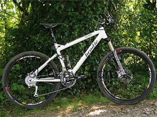 Brodie Mettle specs and reviews